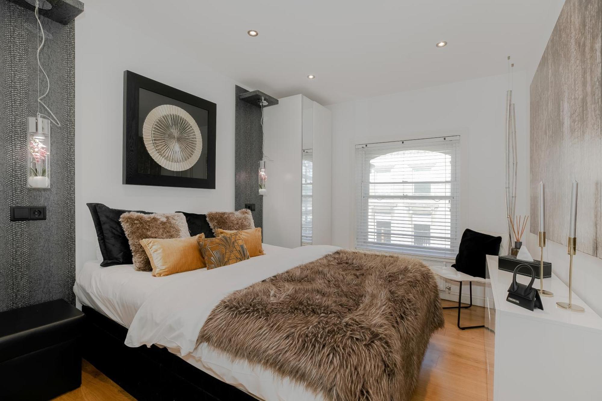 Cool Covent Garden Theatre Design Hub For Families Friends Couples Appartement